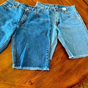 LEVI’S  Cutoff Jeans